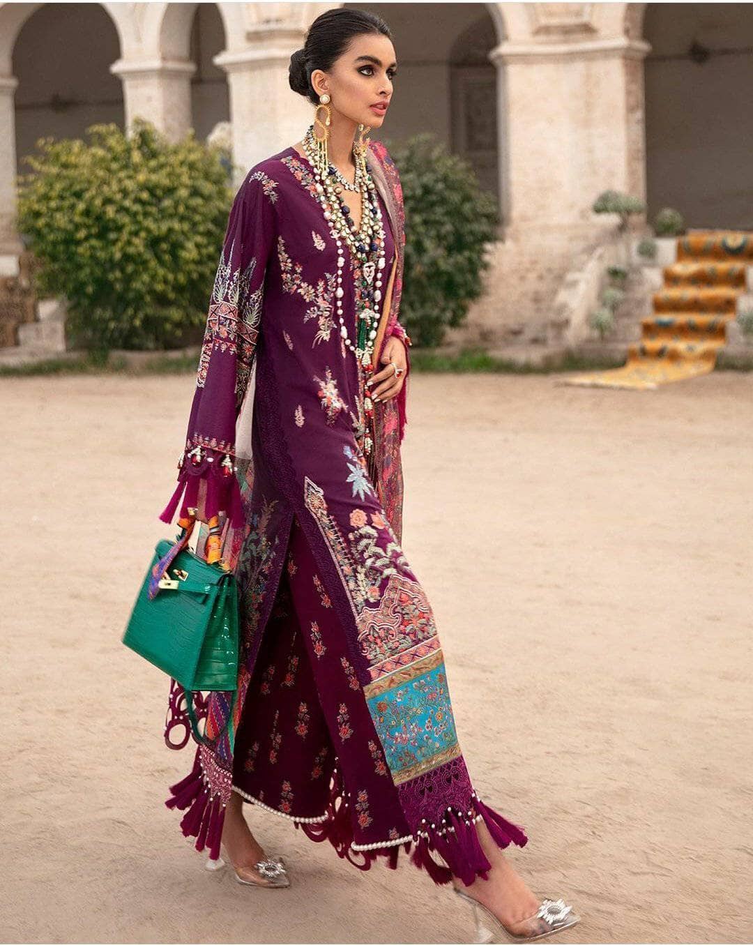 img_sana_safinaz_lawn_2021_awwal_boutique