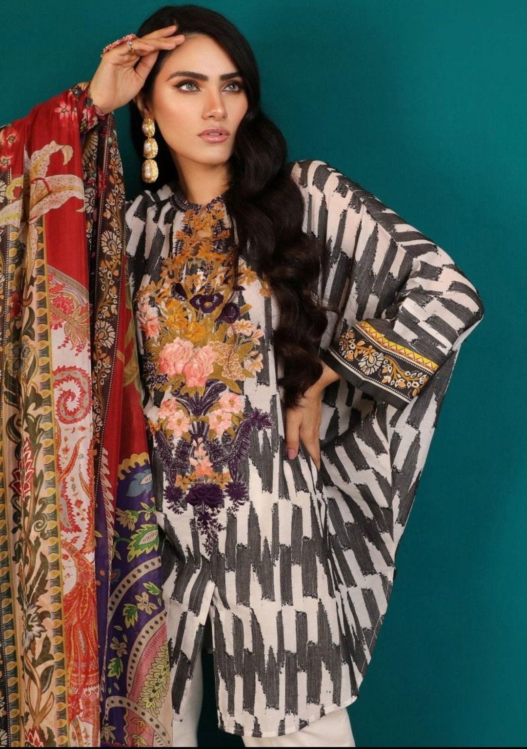 img_sana_safinaz_fall_winter_collection_2019_awwal_boutique