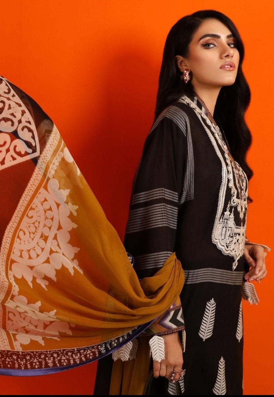 img_sana_safinaz_fall_winter_collection_2019_awwal_boutique