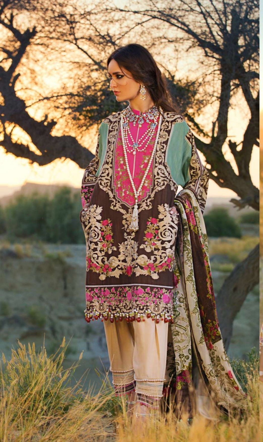 img_sana_safinaz_luxury_shawl_collection_2B_awwal_boutique