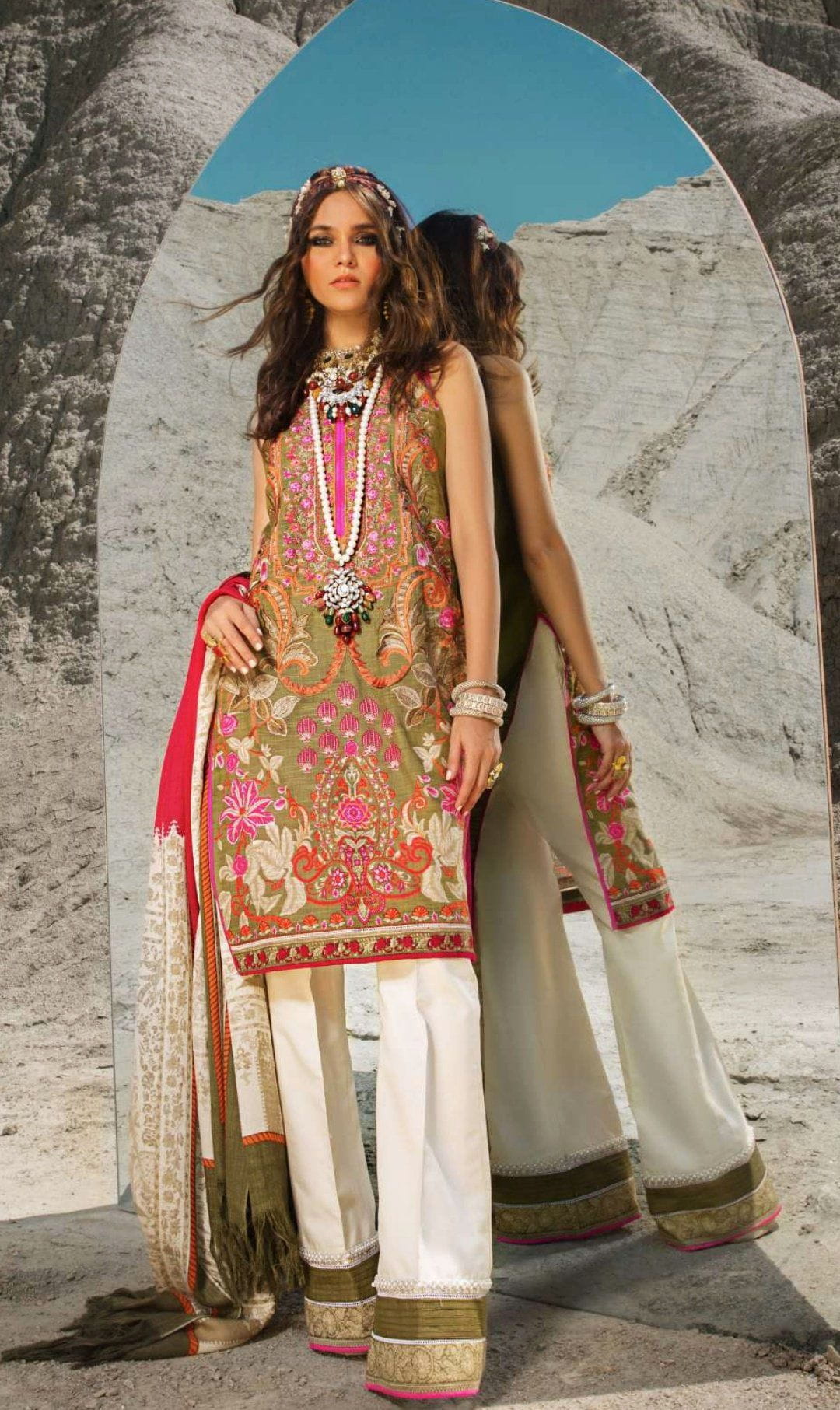 img_sana_safinaz_luxury_shawl_collection_8b_awwal_boutique