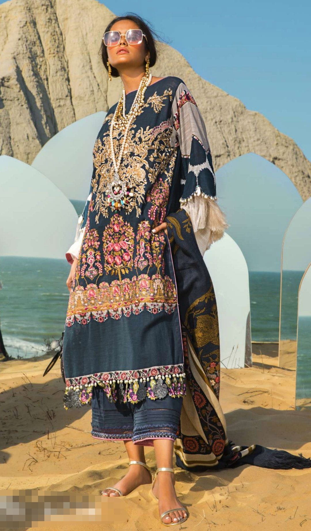 img_sana_safinaz_luxury_shawl_collection_9B_awwal_boutique