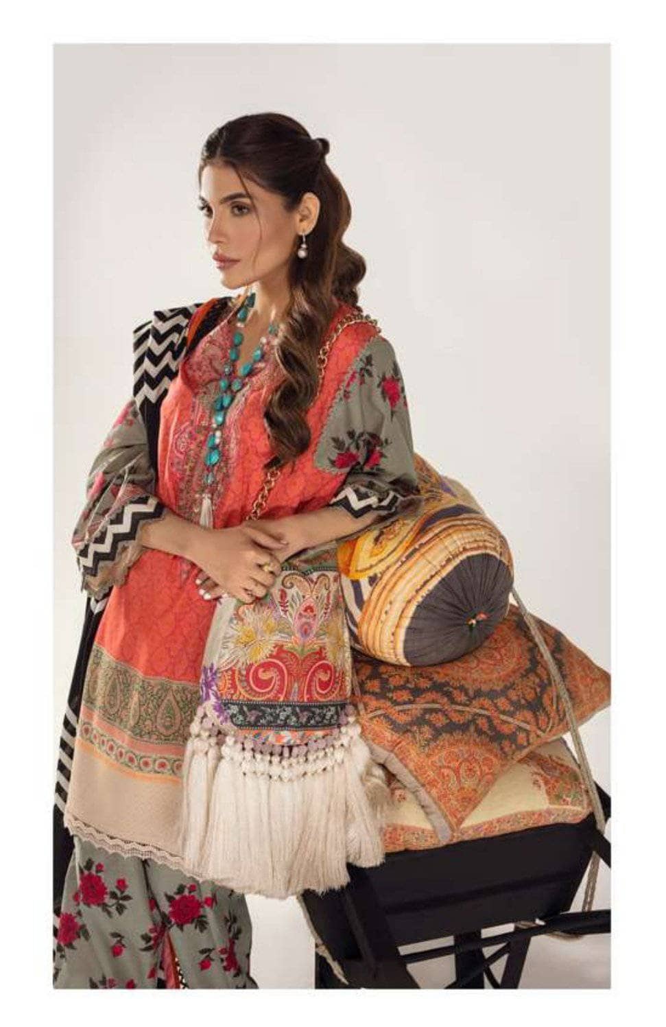 img_sana_safinaz_mahay_lawn_2021_awwal_boutique