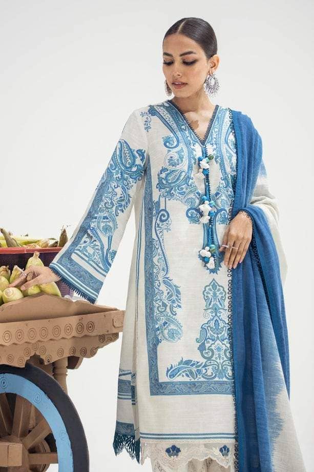 img_sana_safinaz_mahay_winter_21_awwal_boutique