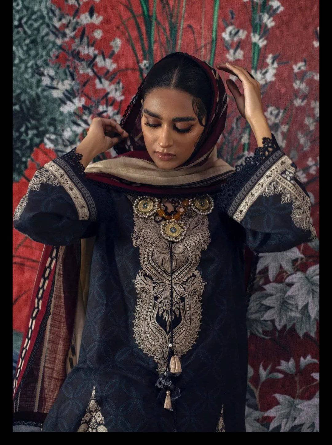 img_sana_safinaz_mahay_winter_21_awwal_boutique
