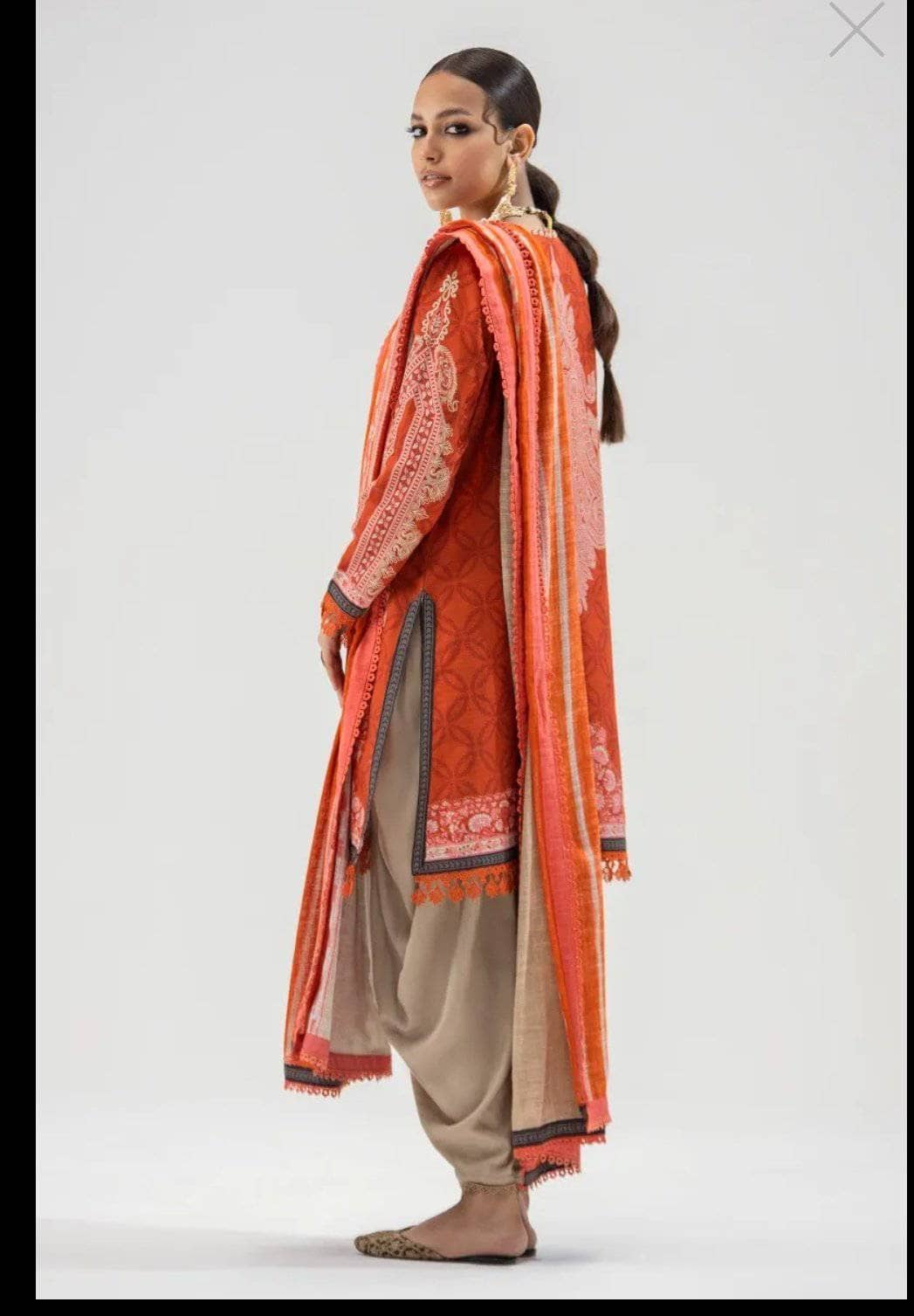img_sana_safinaz_mahay_winter_21_awwal_boutique