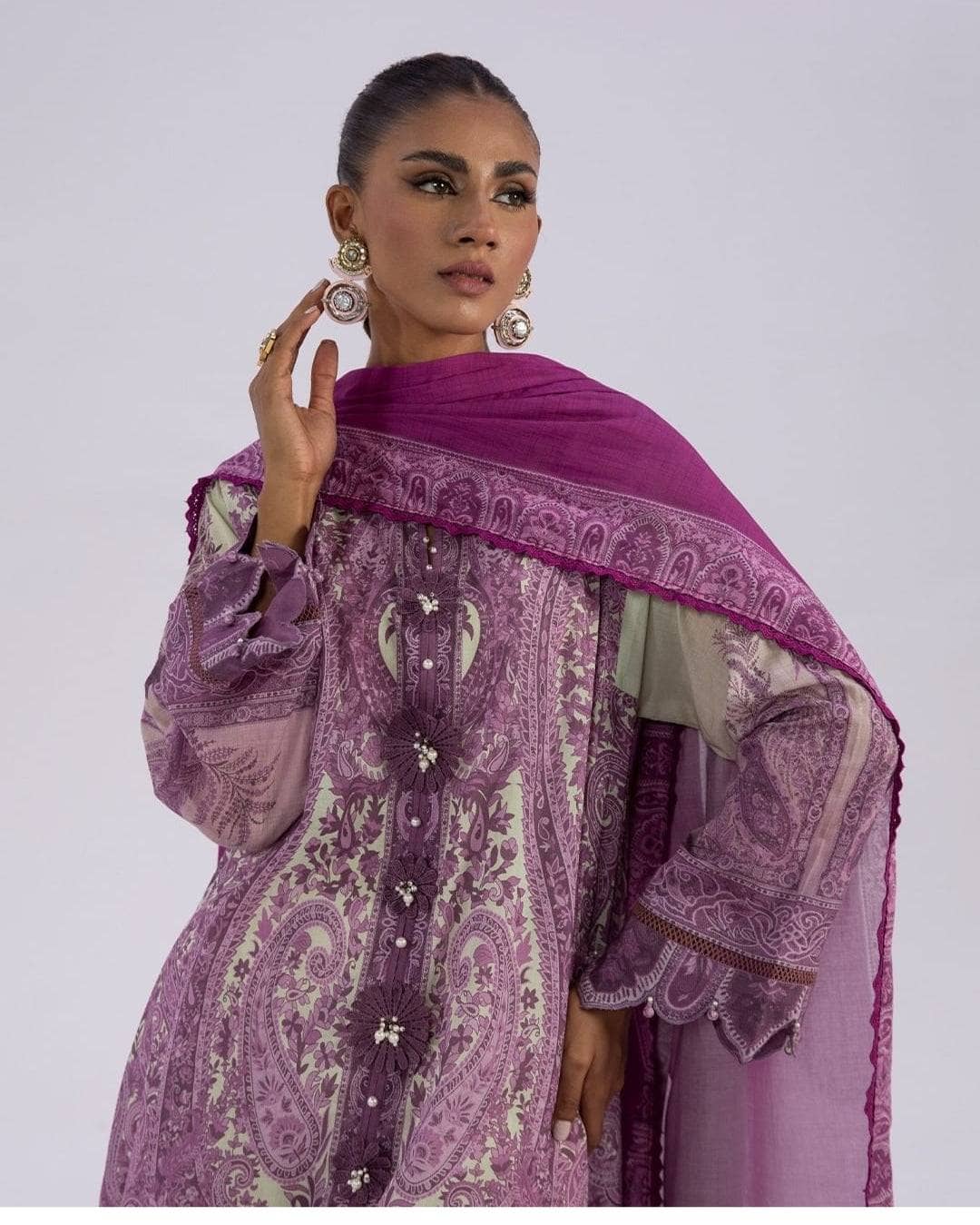 img_sana_safinaz_mahay_lawn_22_awwal_boutique