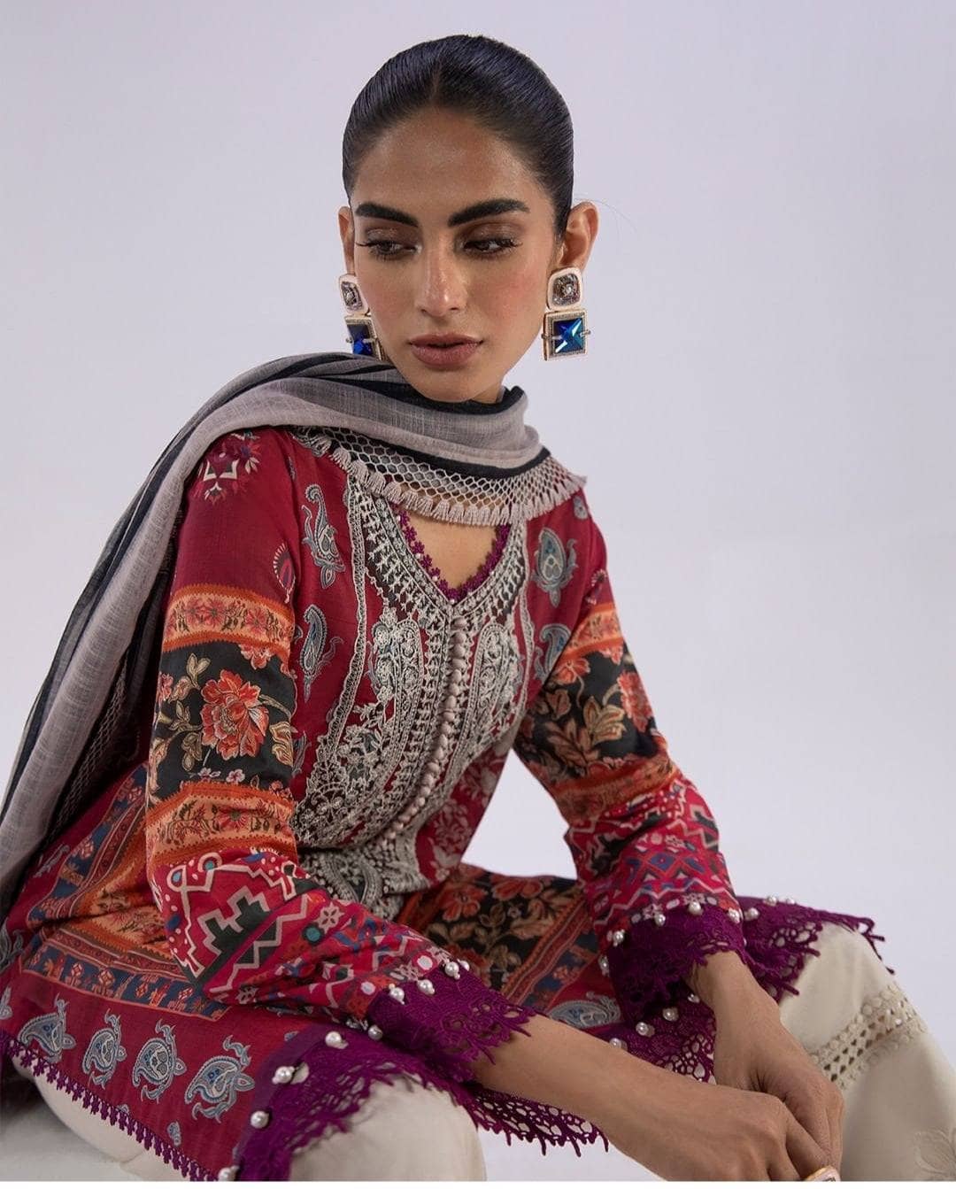 img_sana_safinaz_mahay_lawn_22_awwal_boutique