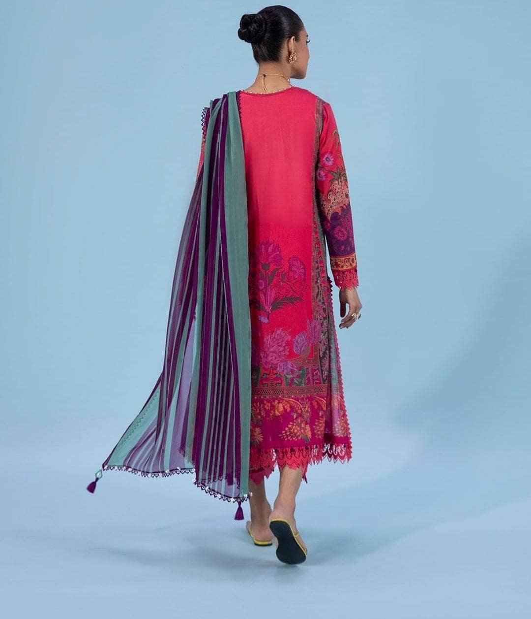 img_sana_safinaz_mahay_lawn_22_awwal_boutique