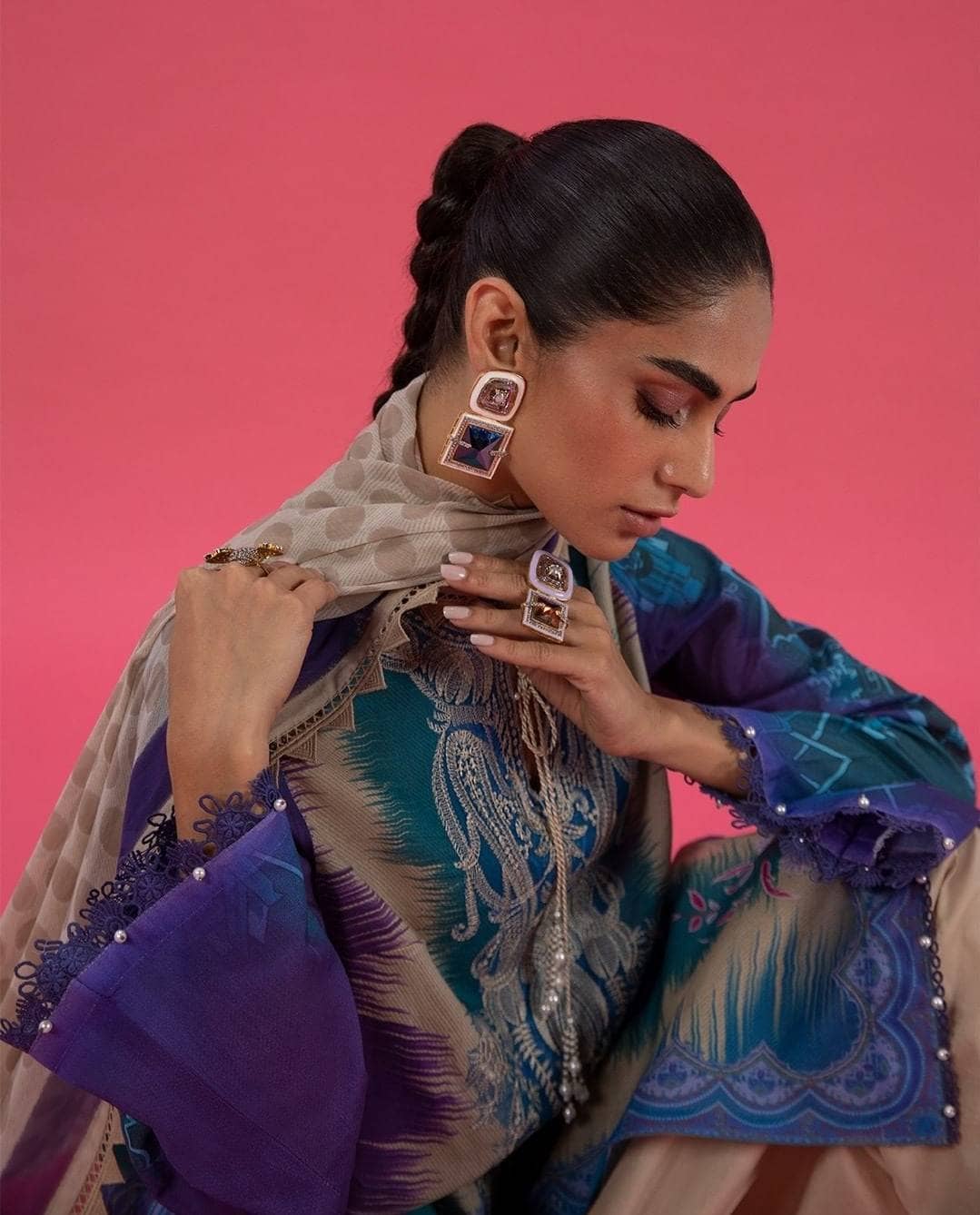 img_sana_safinaz_mahay_lawn_22_awwal_boutique