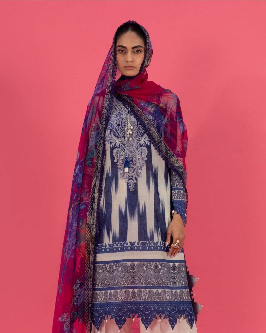 img_sana_safinaz_mahay_lawn_22_awwal_boutique