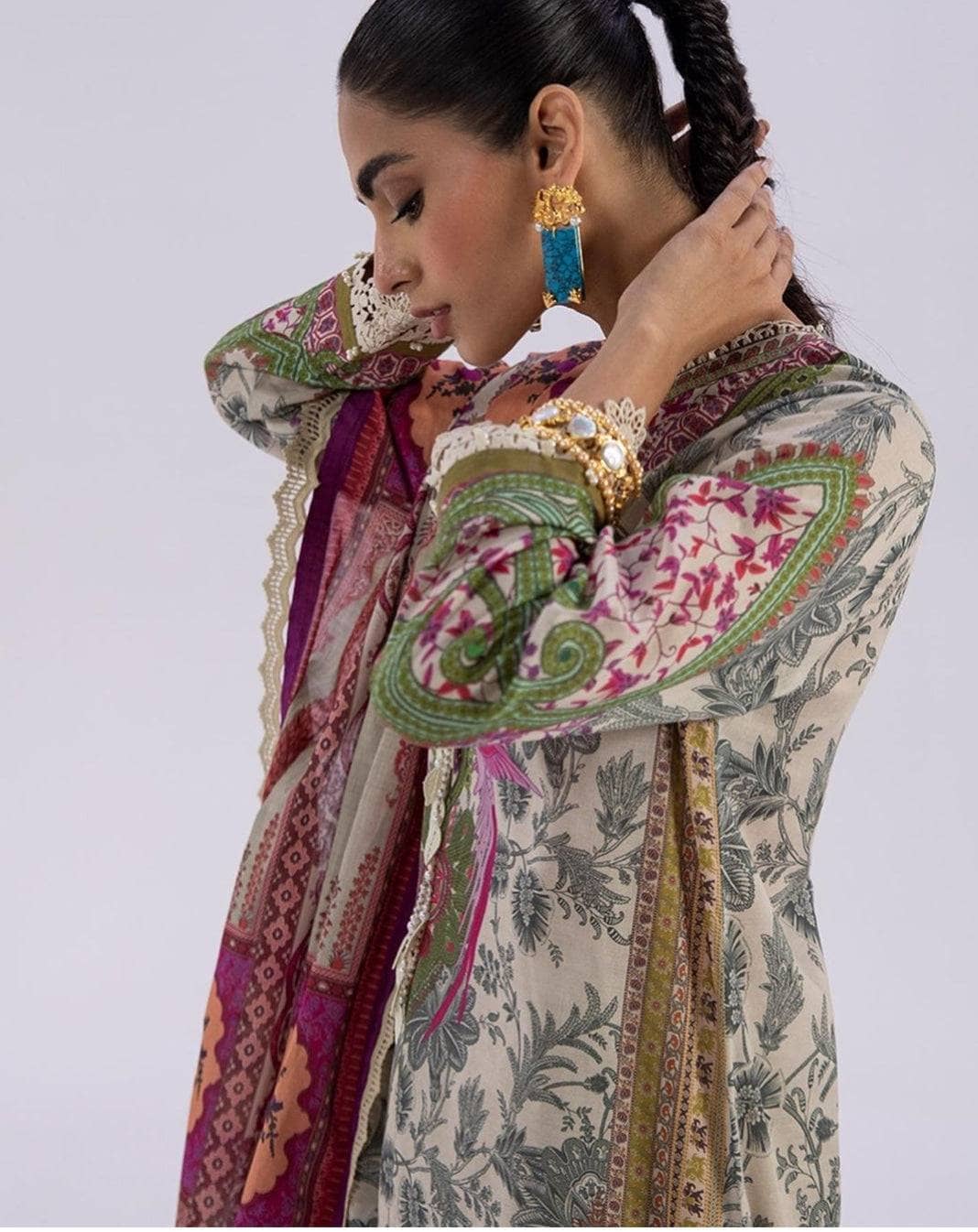 img_sana_safinaz_mahay_lawn_22_awwal_boutique