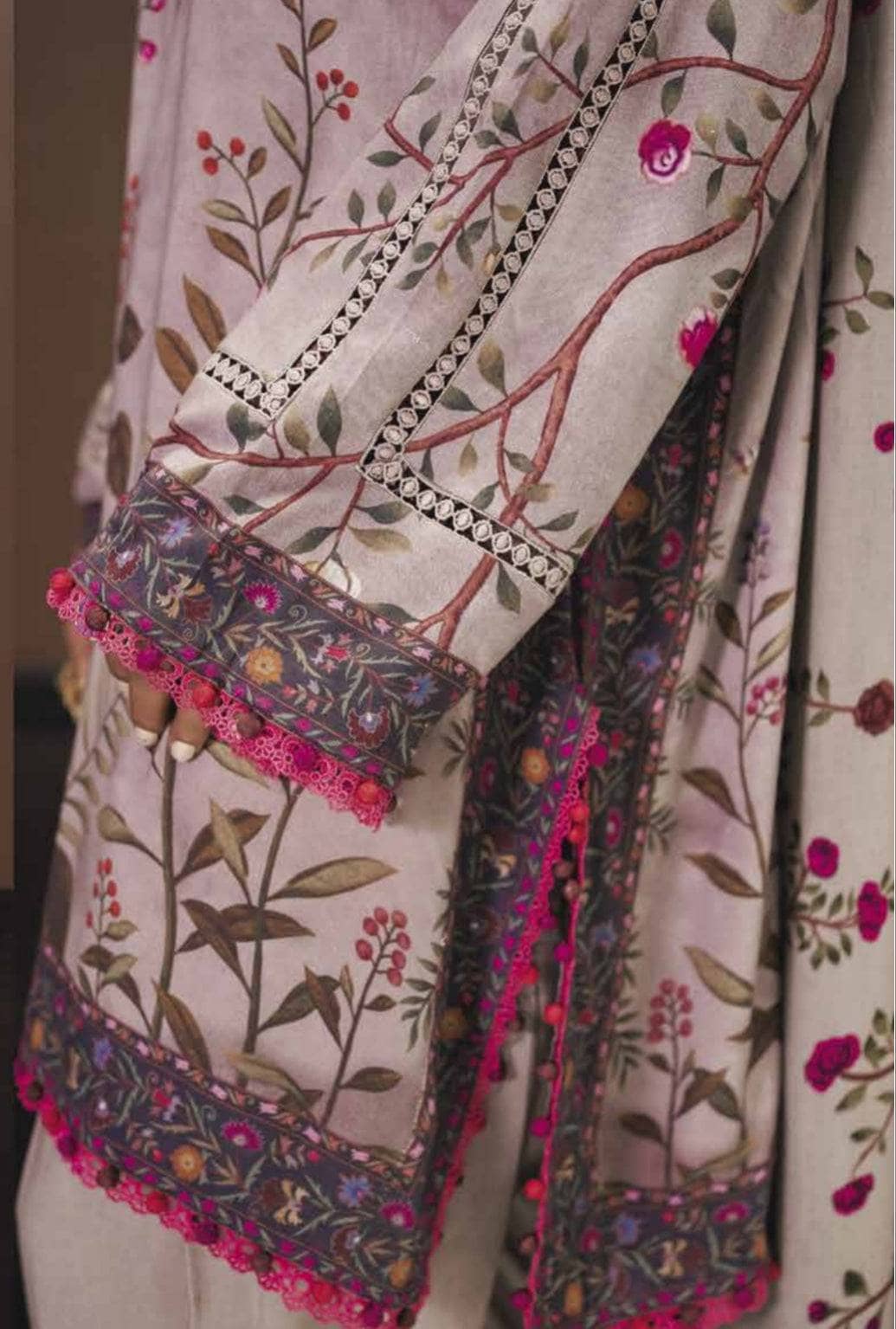 img_sana_safinaz_mahay_winter_22_awwal_boutique