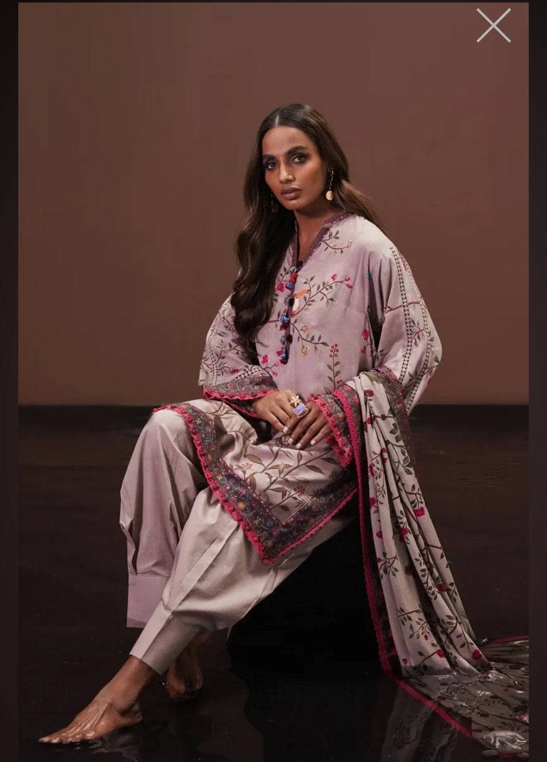 img_sana_safinaz_mahay_winter_22_awwal_boutique