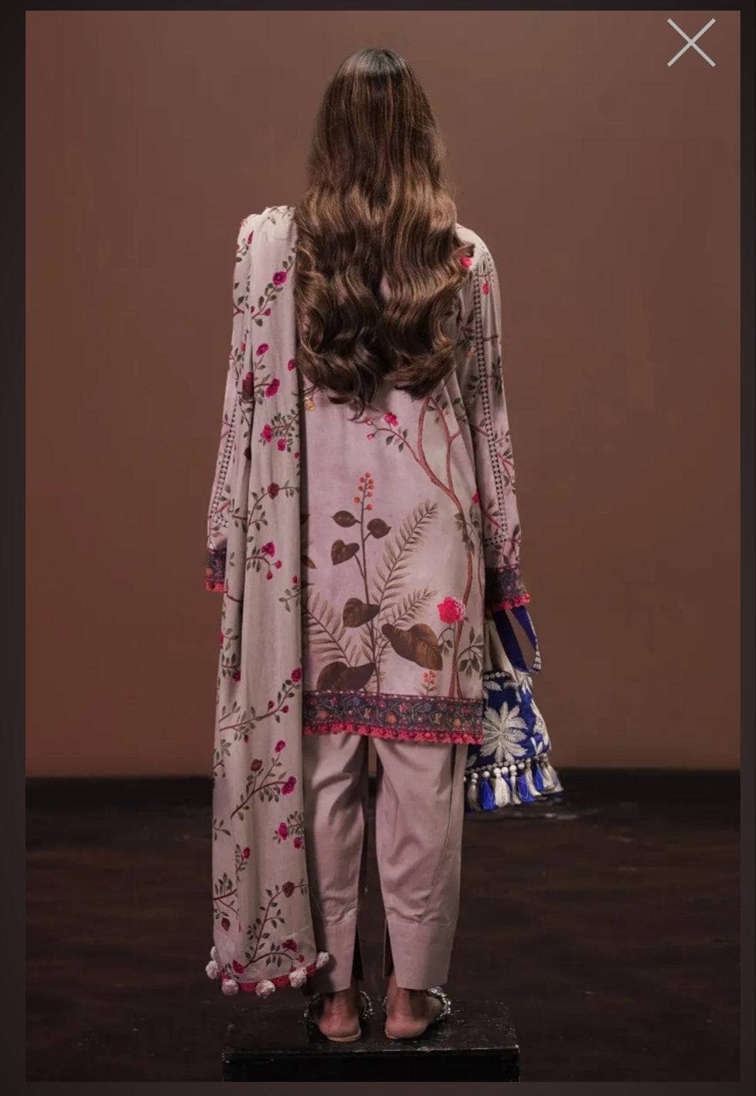 img_sana_safinaz_mahay_winter_22_awwal_boutique