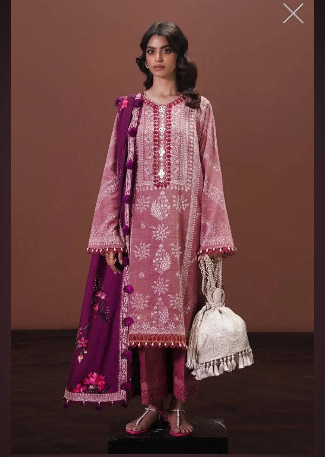 img_sana_safinaz_mahay_winter_22_awwal_boutique