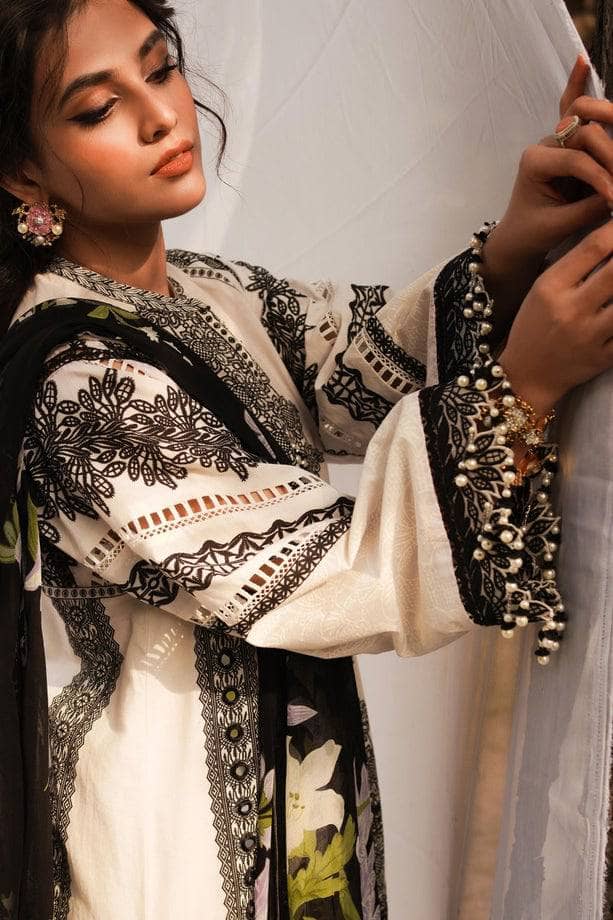 Img_sana_safinaz_muzlin_23_awwal_boutique