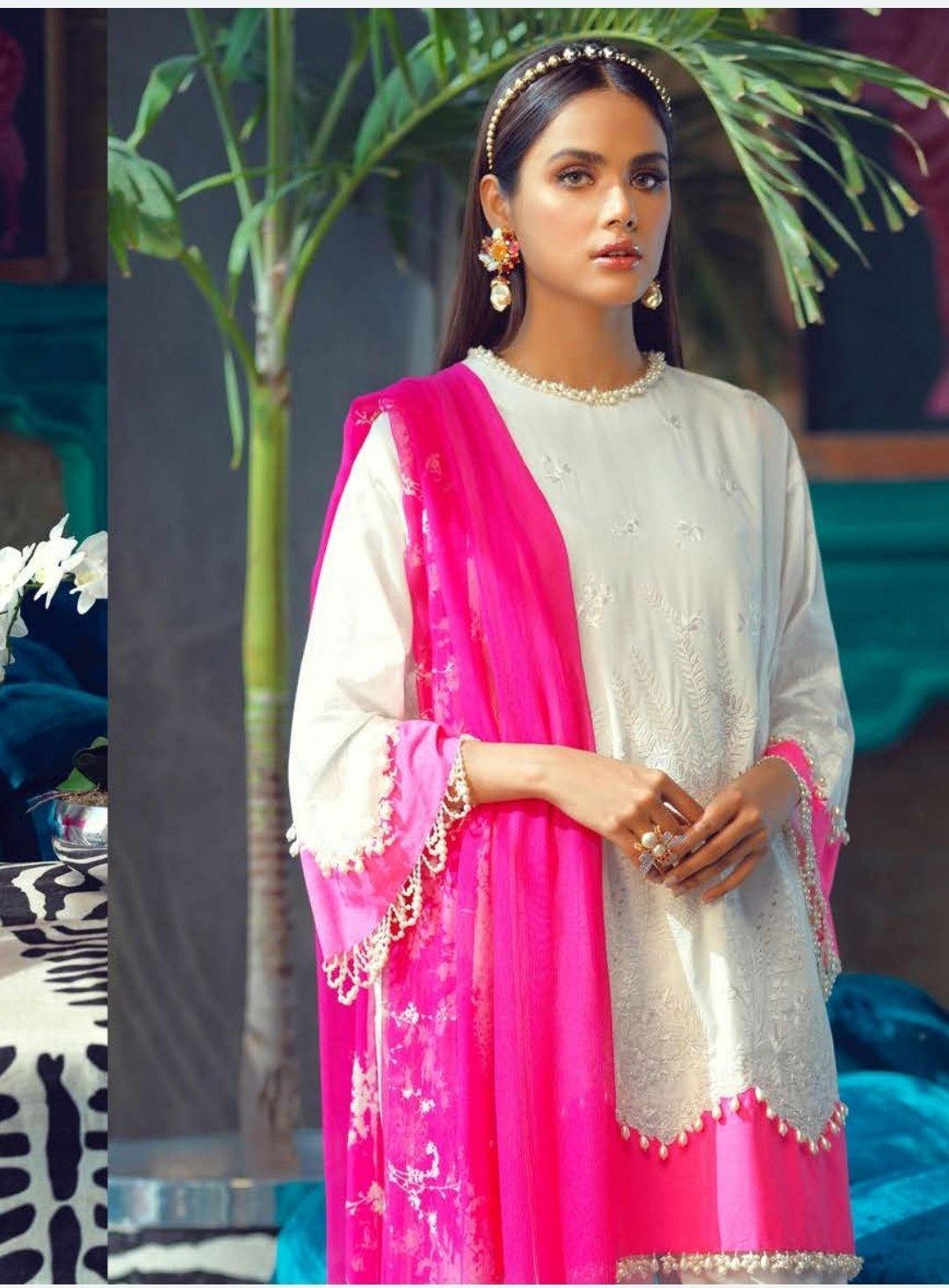 img_sana_safinaz_muzlin_lawn_collection_awwal_boutique