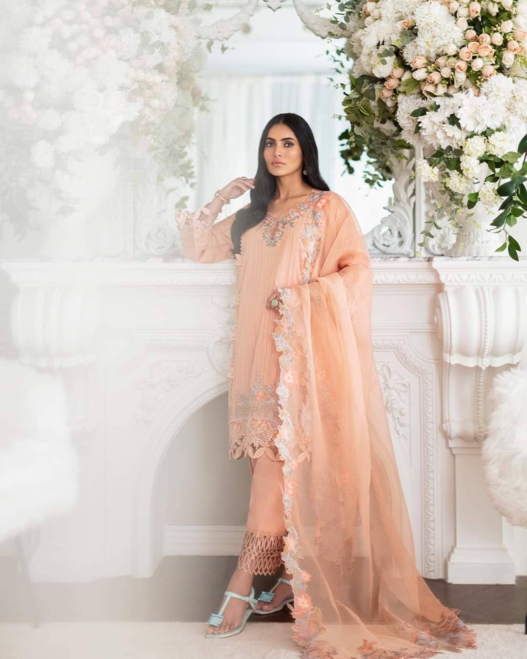 Img_sana_safinaz_muzlin_23_awwal_boutique