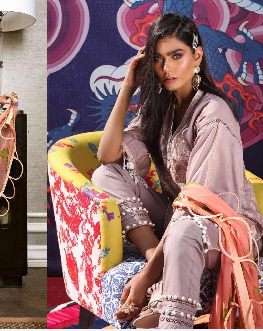 img_sana_safinaz_muzlin_lawn_collection_awwal_boutique