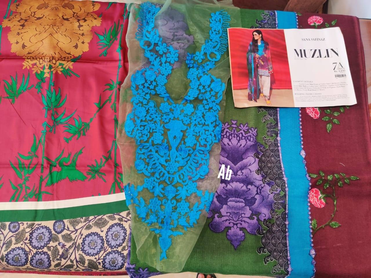 img_sana_safinaz_muzlin_winter_collection_awwal_boutique