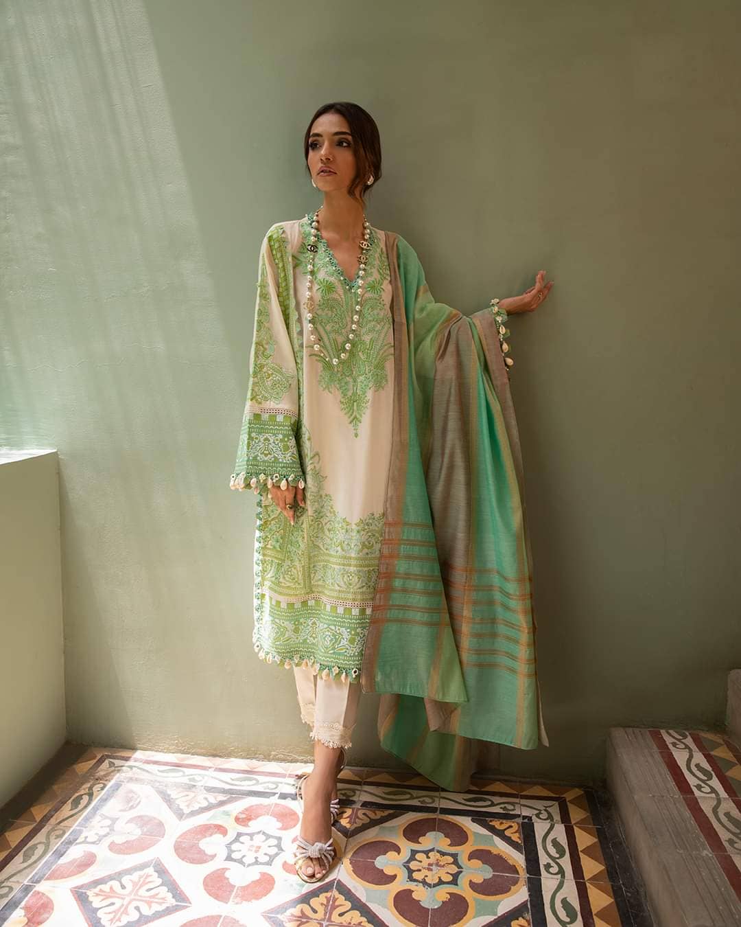 img_sana_safinaz_muzlin_22_awwal_boutique