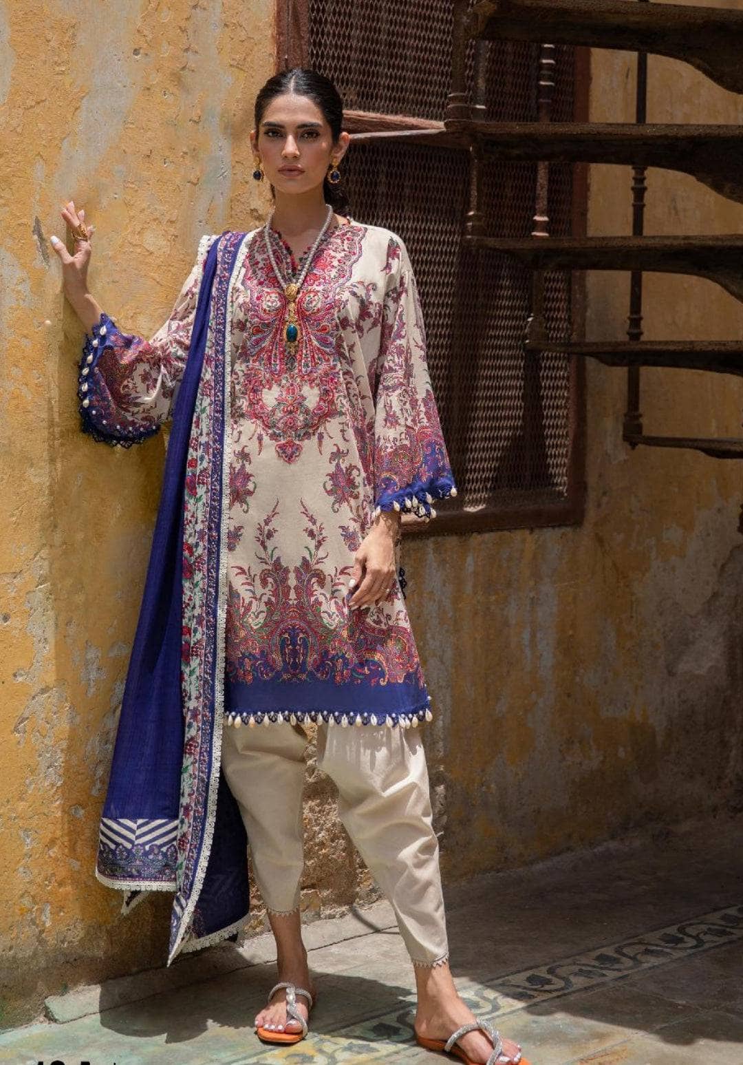 img_sana_safinaz_muzlin_22_awwal_boutique
