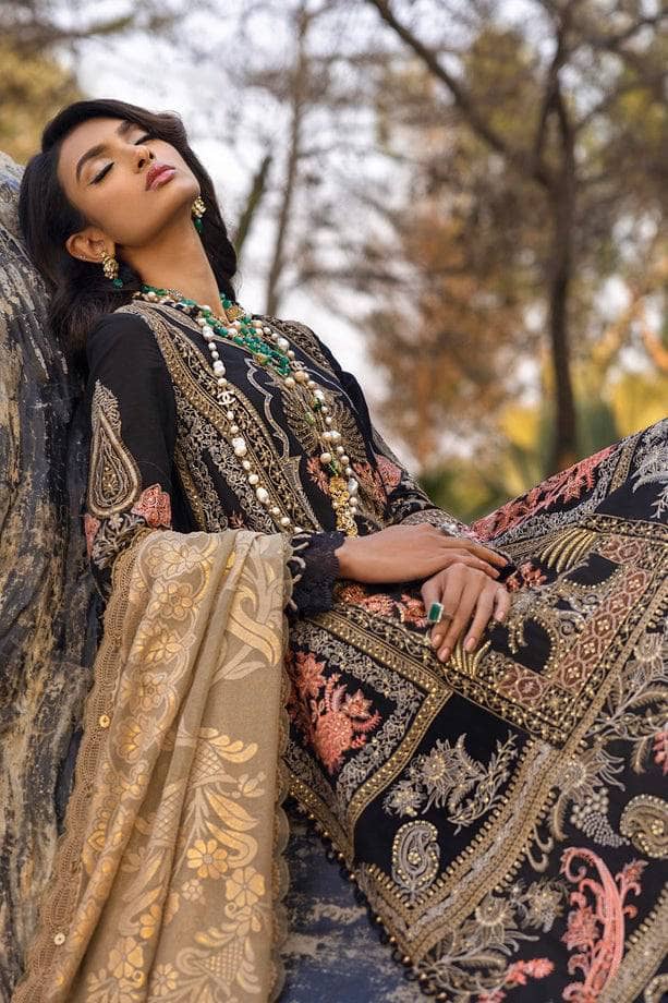 img_sana_safinaz_luxury_lawn_22_awwal_boutique
