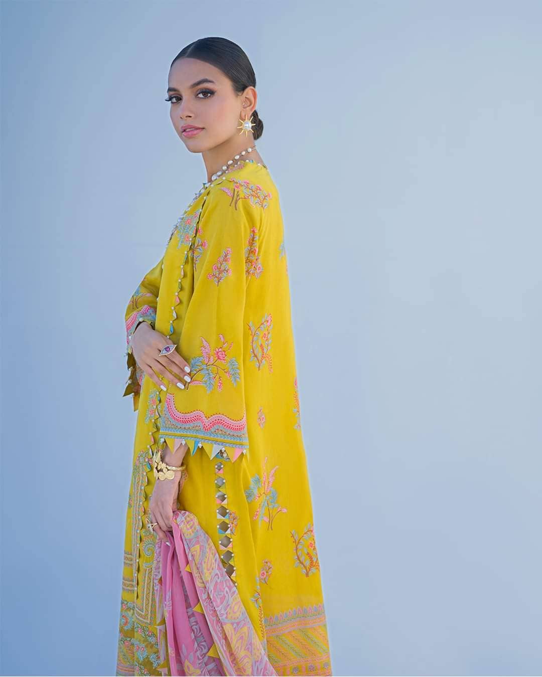 img_sana_safinaz_muzlin_vol_2_awwal_boutique