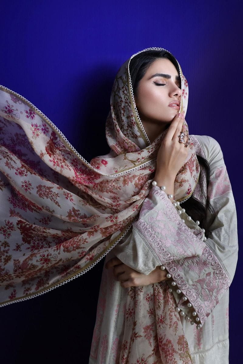 img_sana_safinaz_fall_winter_collection_2019_awwal_boutique