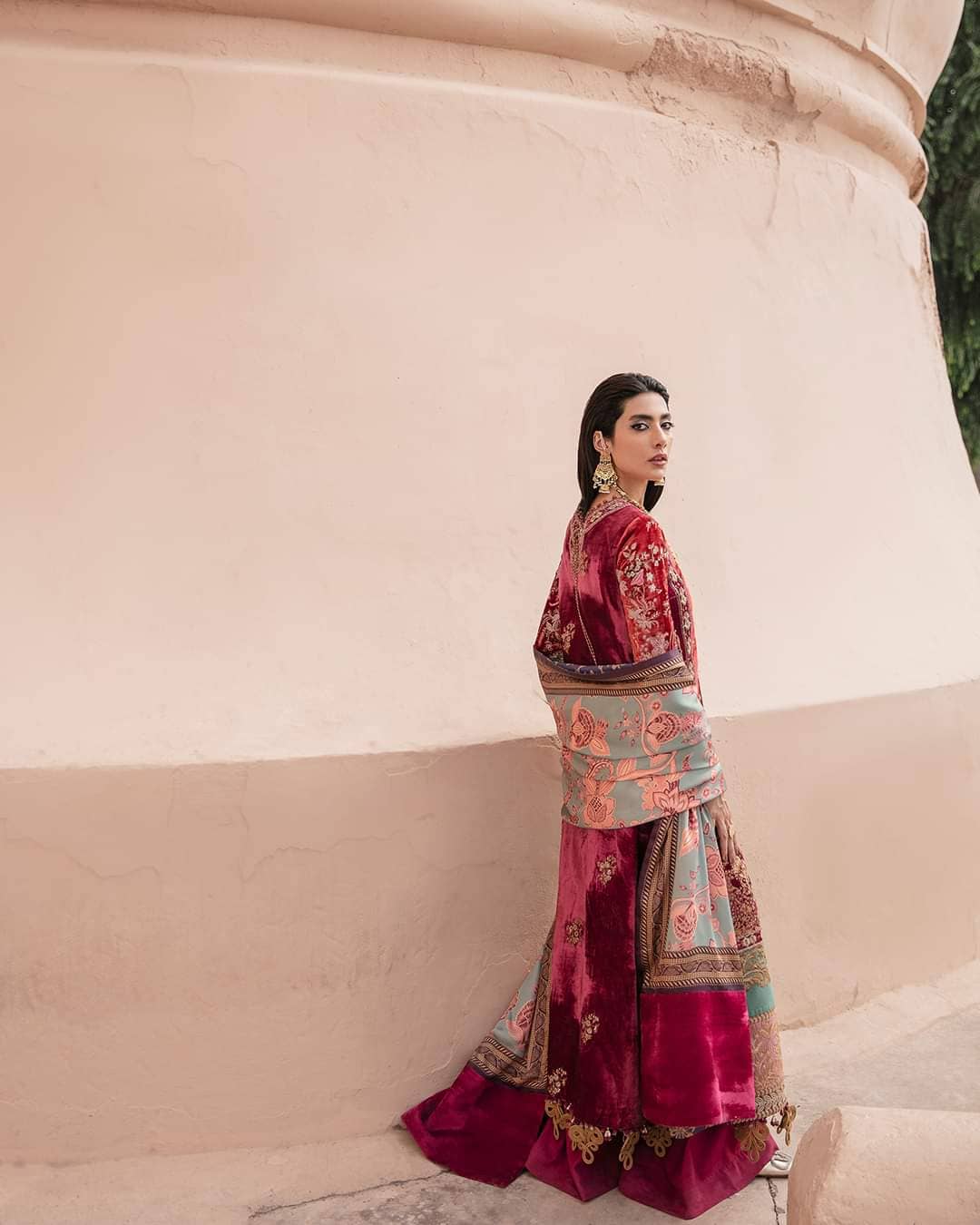 img_sana_safinaz_winter_luxury_awwal_boutique