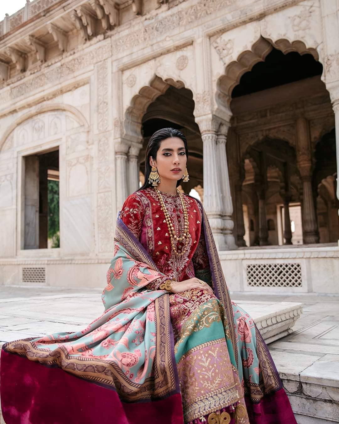 img_sana_safinaz_winter_luxury_awwal_boutique