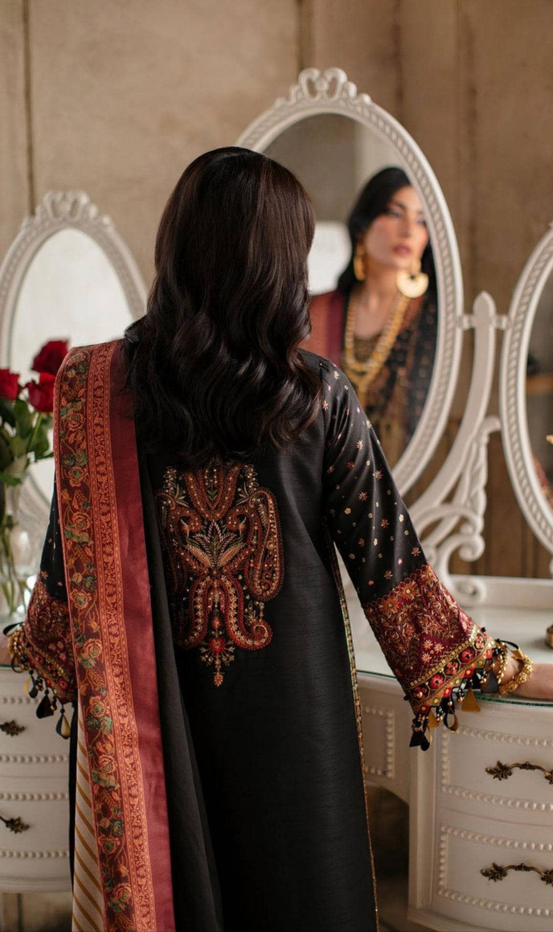 img_sana_safinaz_winter_luxury_awwal_boutique