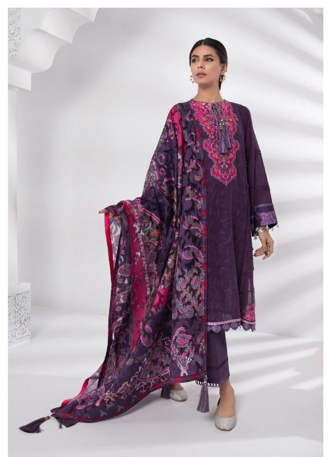 img_sapphire_lawn_collection_2020_awwal_boutique