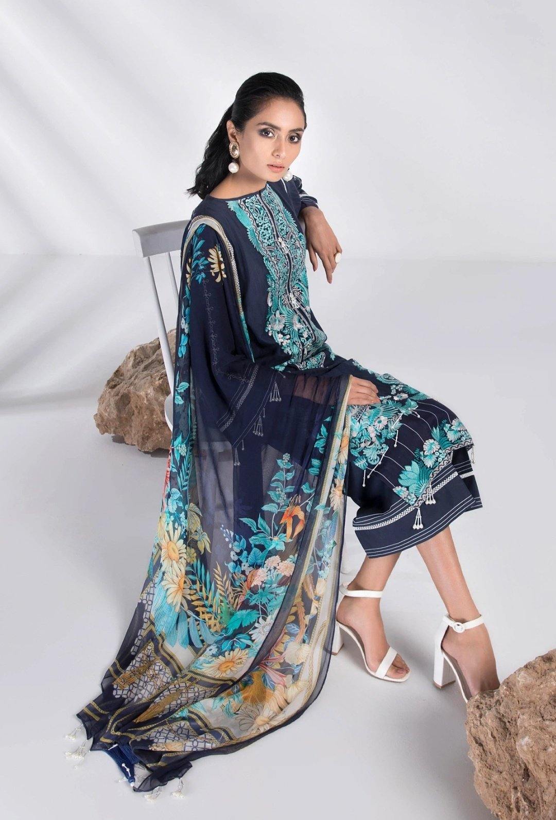img_sapphire_lawn_collection_2020_awwal_boutique