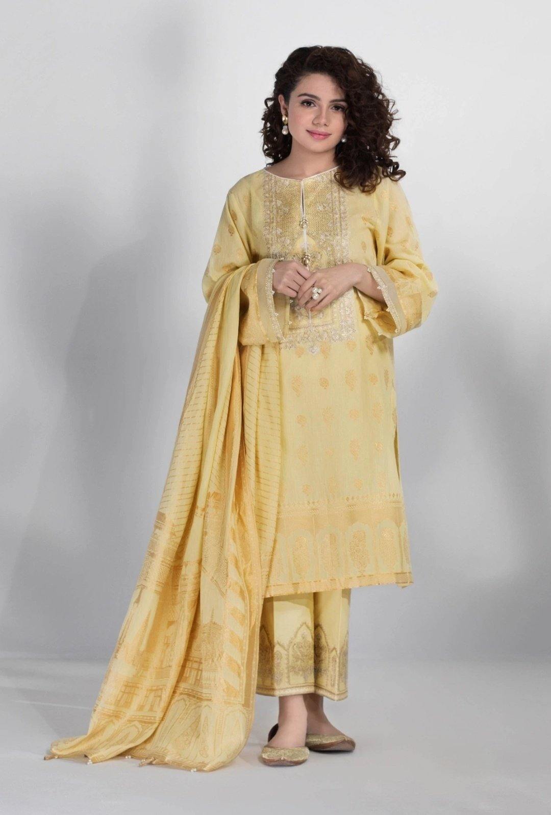 img_sapphire_lawn_collection_2020_awwal_boutique
