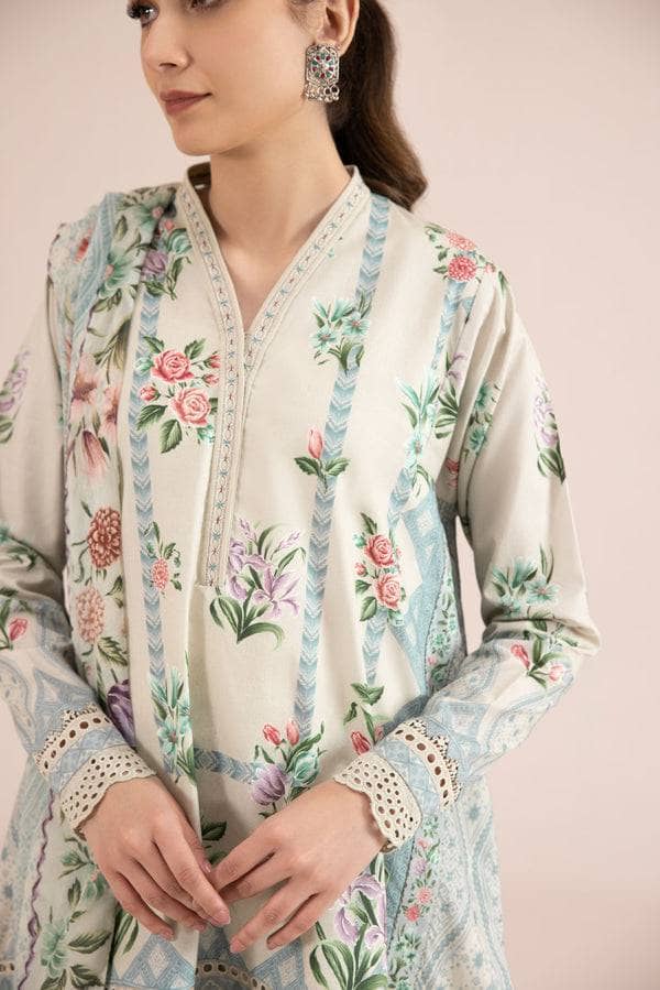 img_sapphire_intermix_23_awwal_boutique