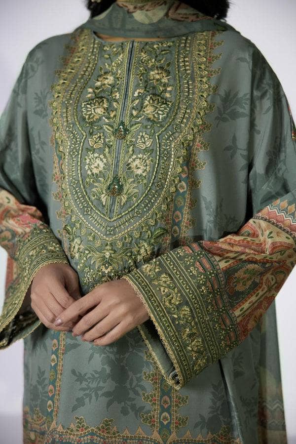 img_sapphire_intermix_23_awwal_boutique