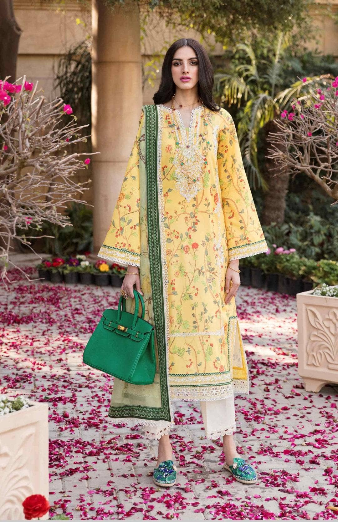 img_sable_v_luxury_lawn_23_awwal_boutique
