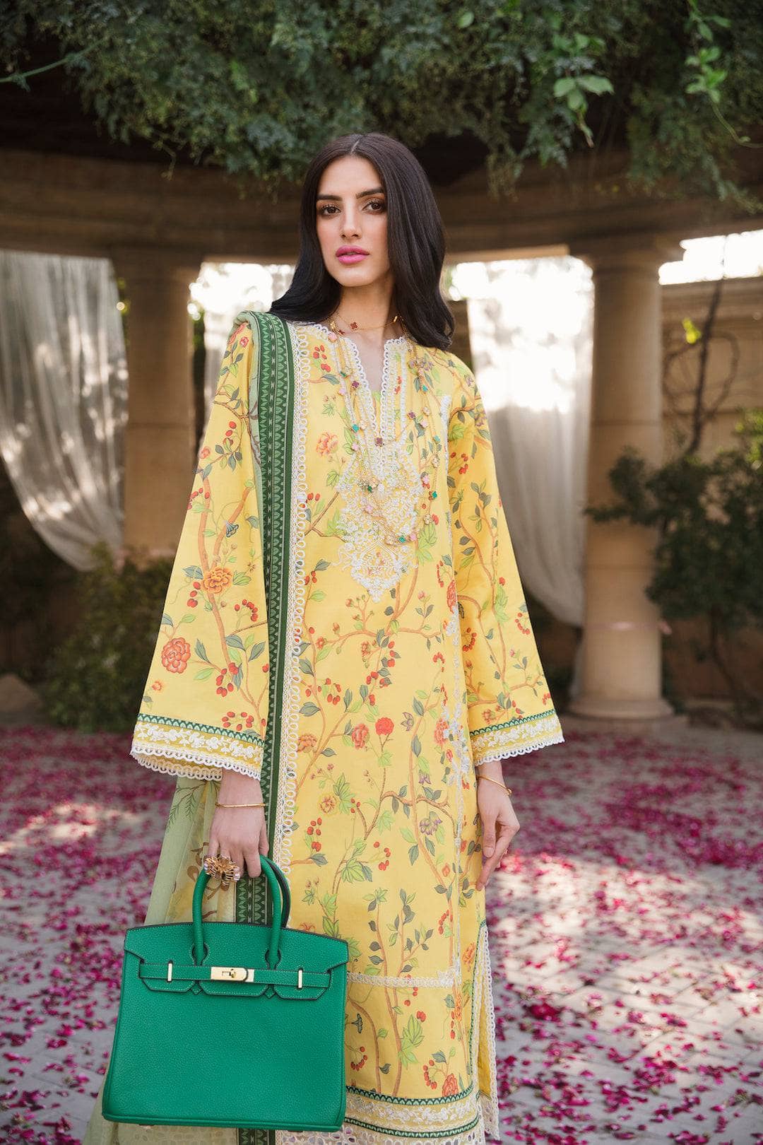 img_sable_v_luxury_lawn_23_awwal_boutique