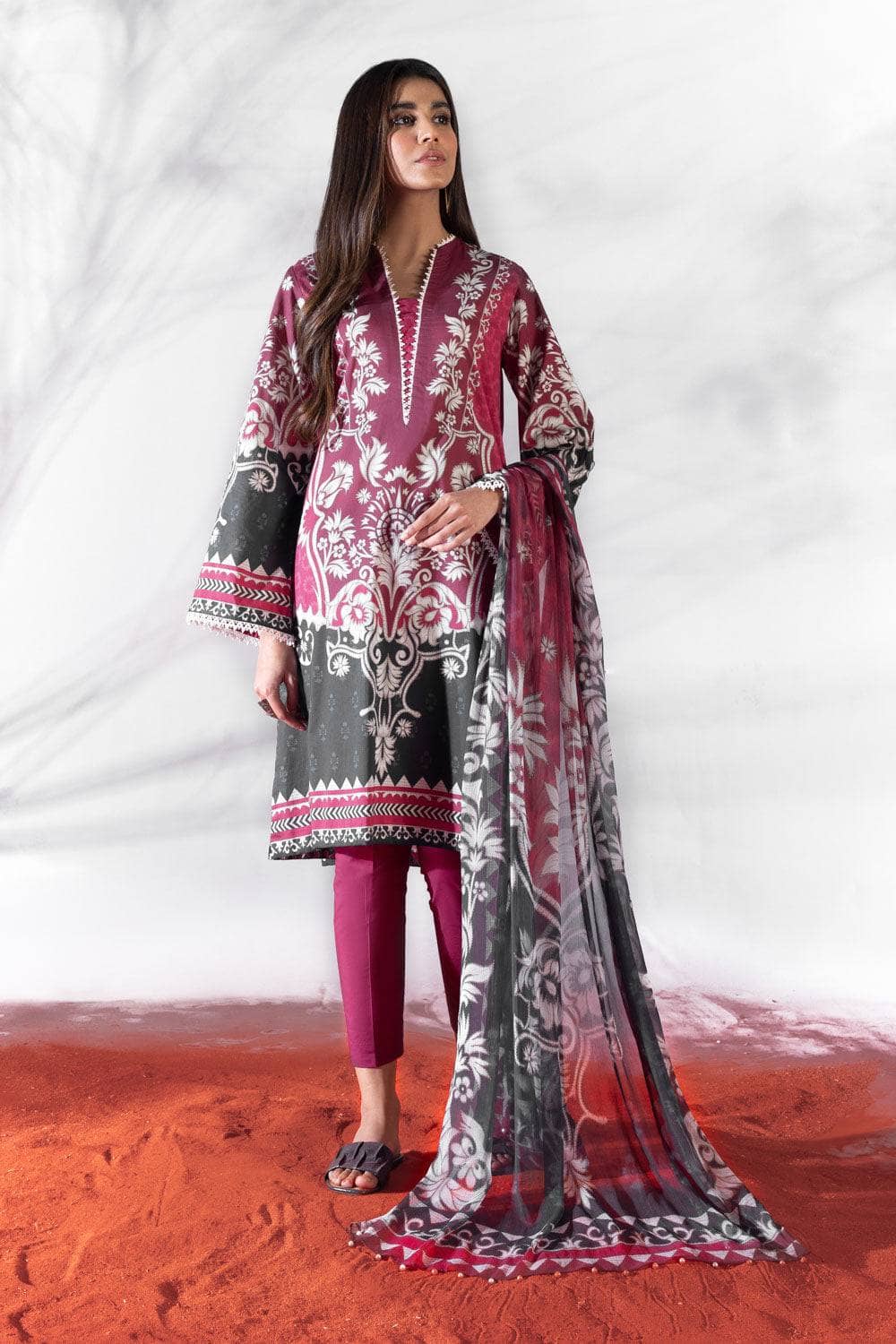 img_sapphire_lawn_22_awwal_boutique
