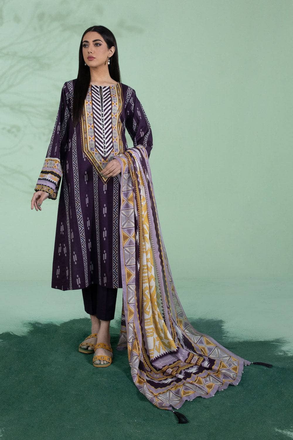 img_sapphire_lawn_22_awwal_boutique