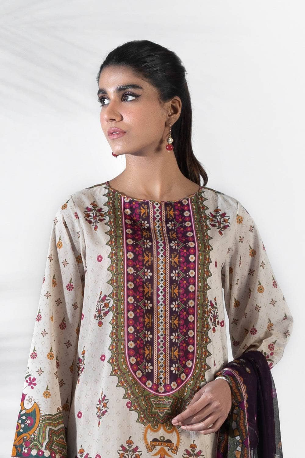 img_sapphire_lawn_22_awwal_boutique
