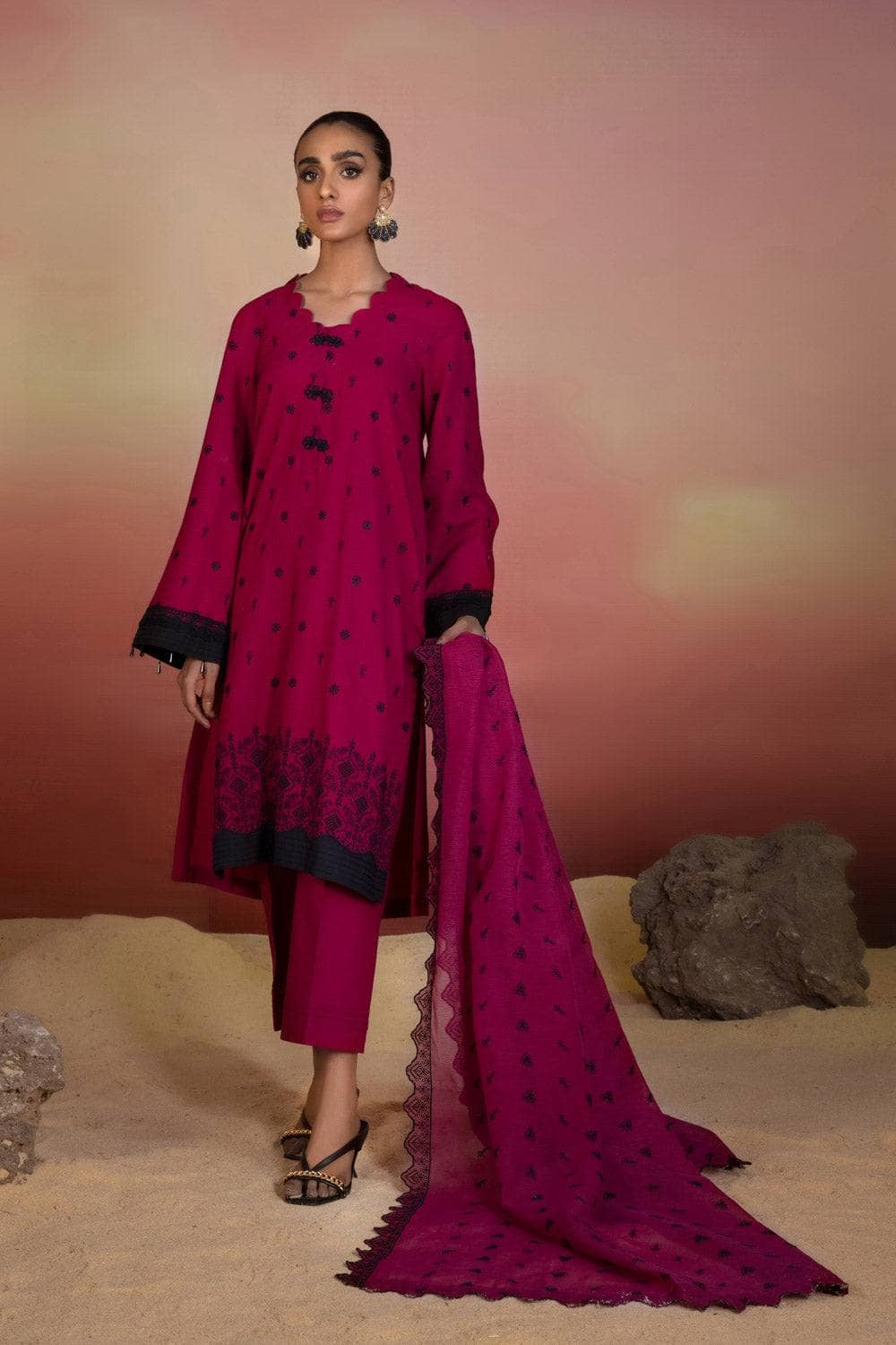 img_sapphire_lawn_2022_awwal_boutique