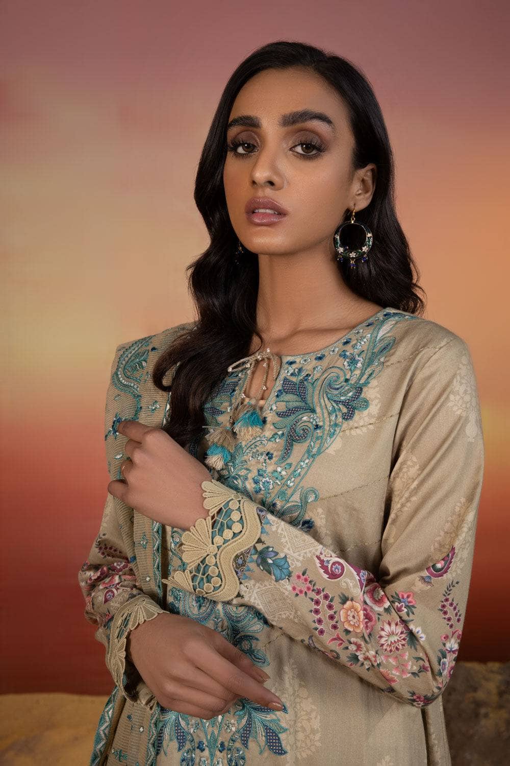 img_sapphire_lawn_22_awwal_boutique