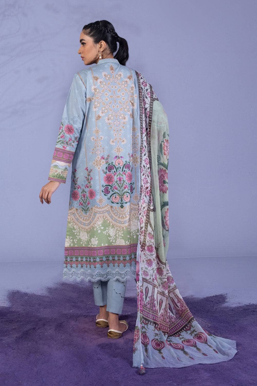 img_sapphire_lawn_22_awwal_boutique