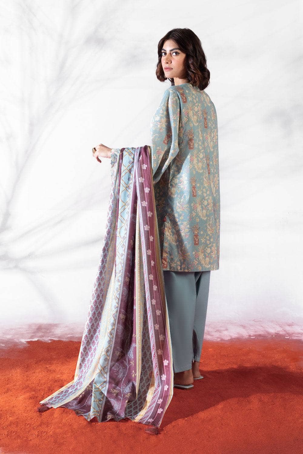 img_sapphire_lawn_22_awwal_boutique