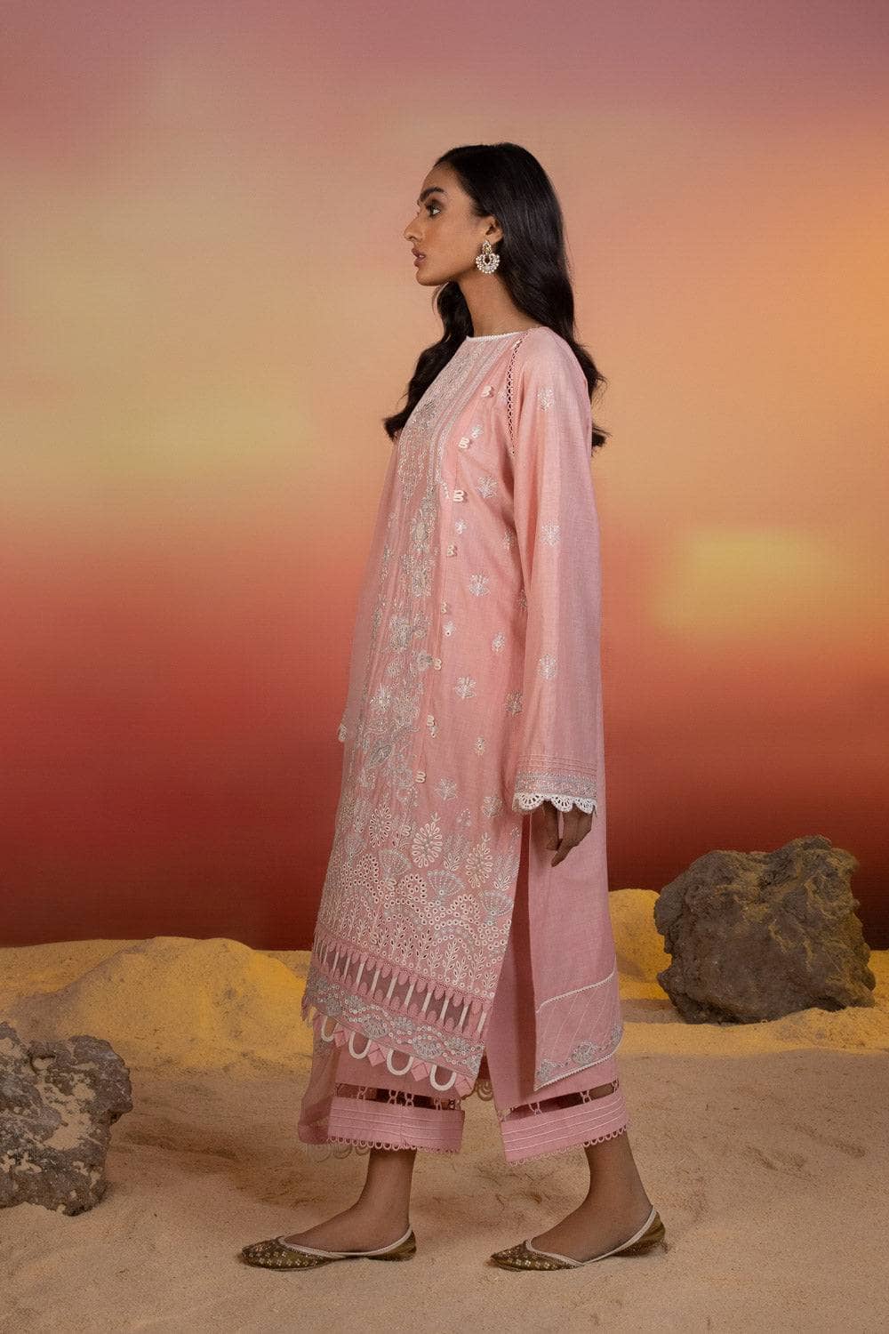 img_sapphire_lawn_22_awwal_boutique
