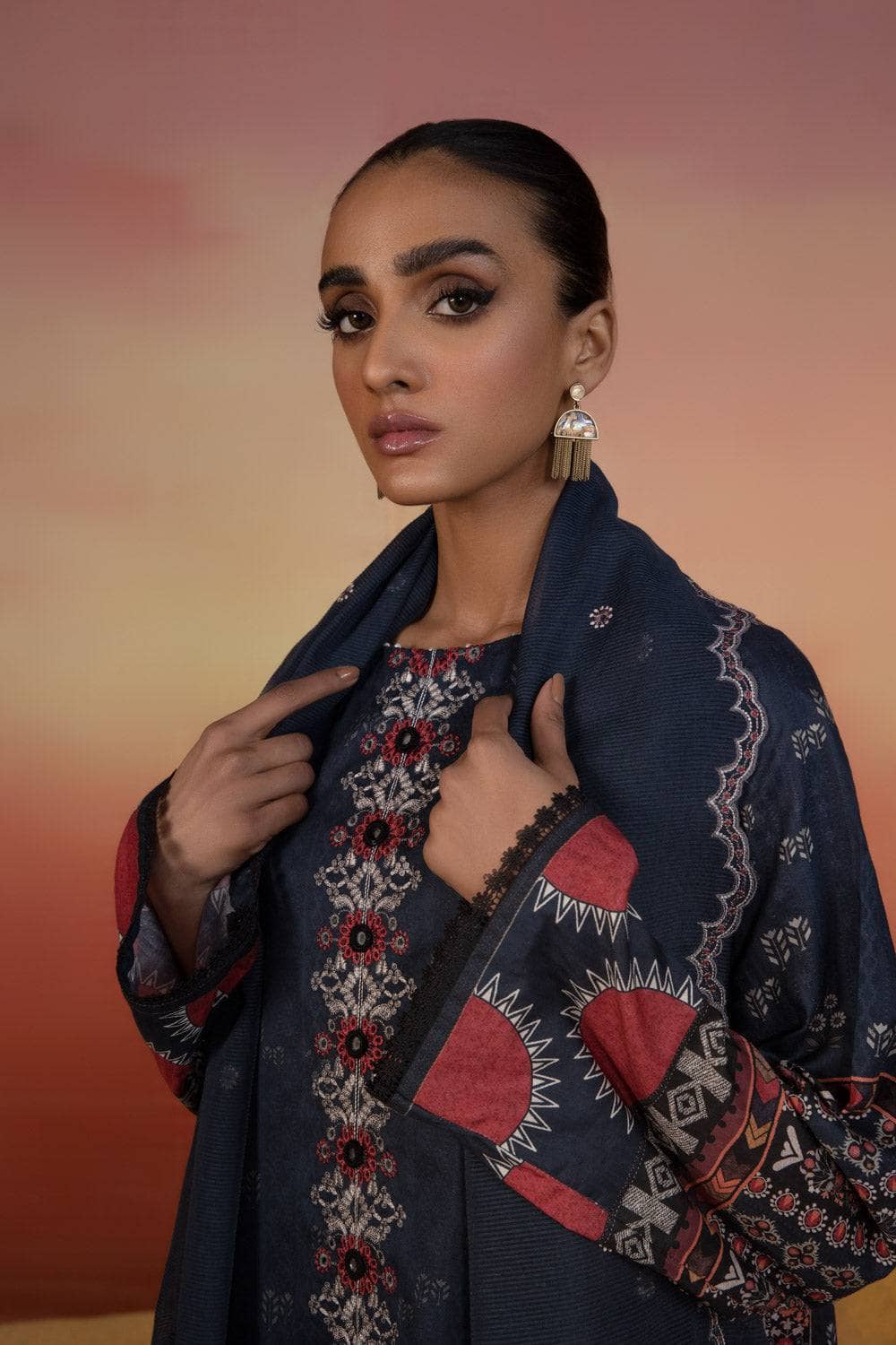 img_sapphire_lawn_22_awwal_boutique
