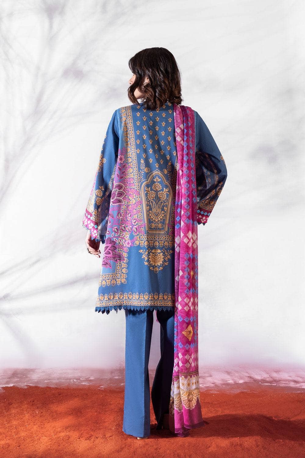 Img_sapphire_lawn_22_awwal_boutique